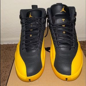 ***SOLD*** AUTHENTIC RETRO JORDAN 12